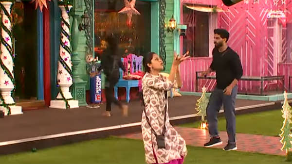 தனித்தனியாக