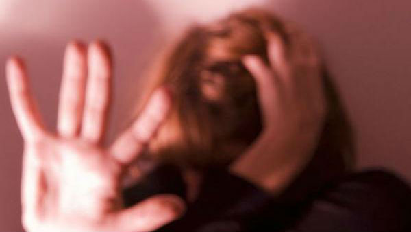 முற்றிலும் தவிர்த்தனர் 