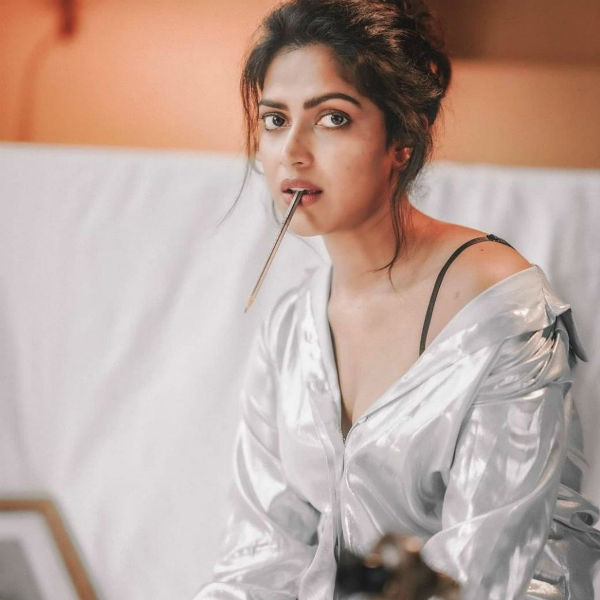 விஷேஷ் பிலிம்ஸ் 