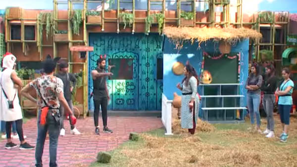 ஏடாகூடமாக தொட்டால்