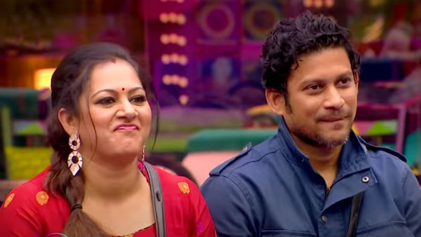 ஒரு கோழியாக மாறினார் 