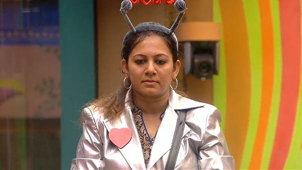 அசையாத அர்ச்சனா