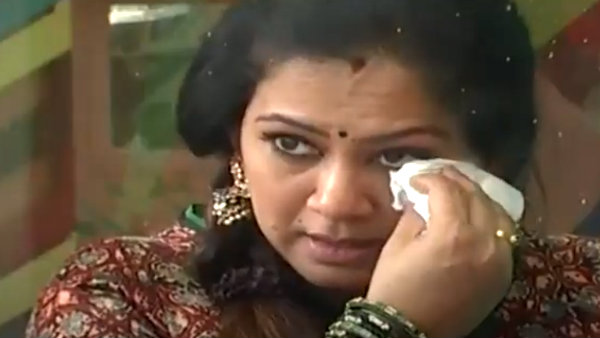 அழுகை எனும் அருவியிலே