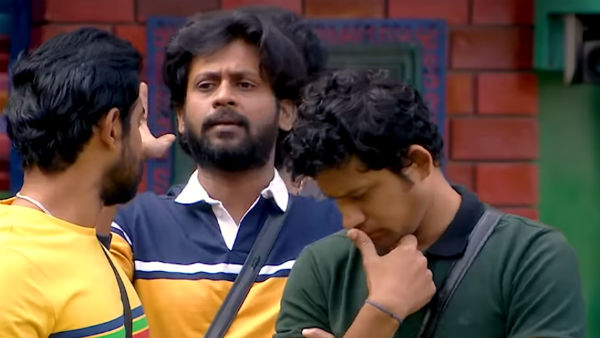 அப்பட்டமாய் குரூப்பிஸம் 