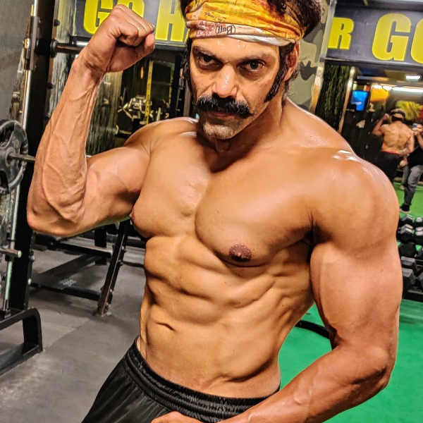 உடம்பை தாறுமாறாக ஏற்றி