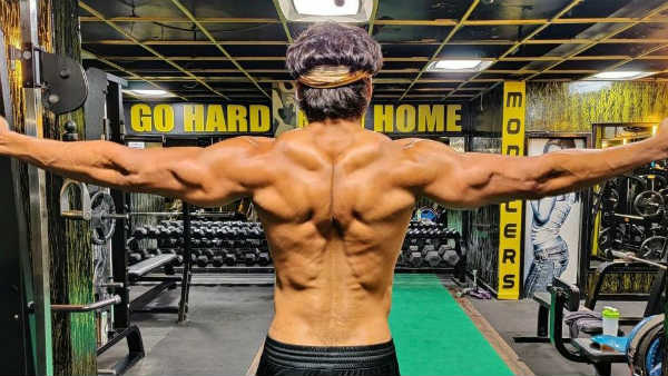 அரசியல் சாயல் இருக்குமா?