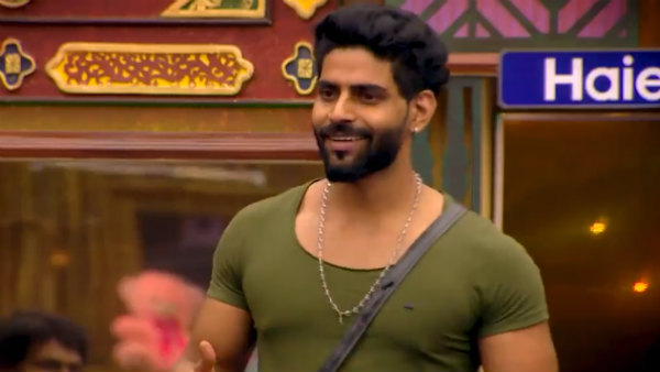 பெட்டி பாம்பாக