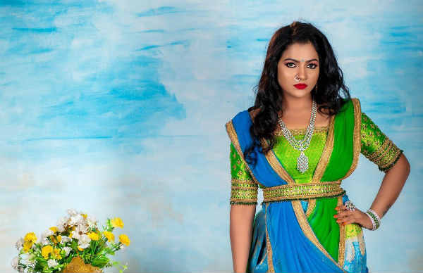  1.5 மில்லியன் பாலோவர்ஸ்