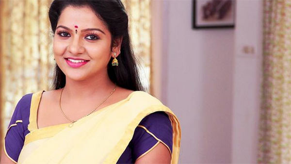 பயத்தில் இருந்த சித்ரா 