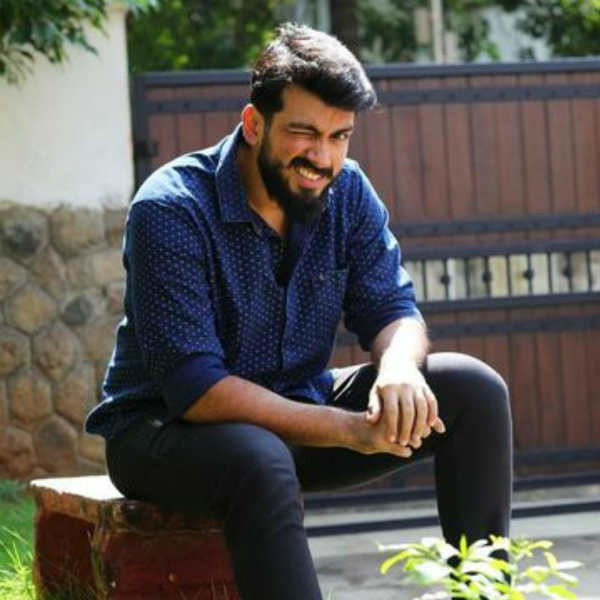 தத்ரூபமாக நடித்து