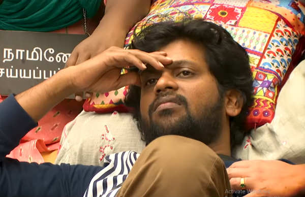 ஆரிக்கு எதிராக