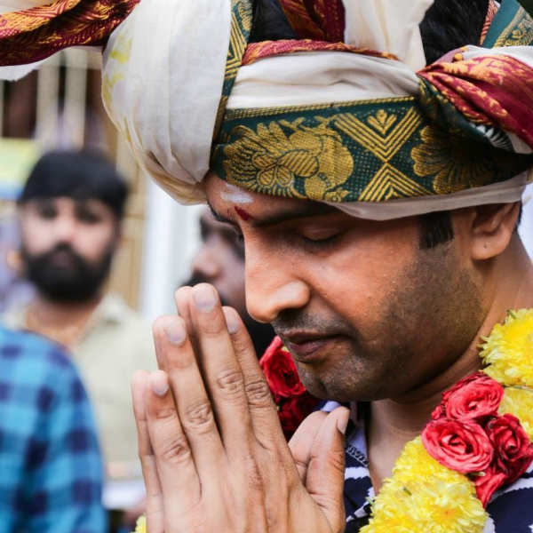 பாராட்டை பெறுவார் பாராட்டை பெறுவார்