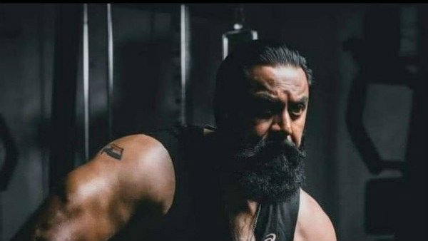 நடிகர் சரத்குமார் 