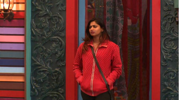 ஆரியை தவிர