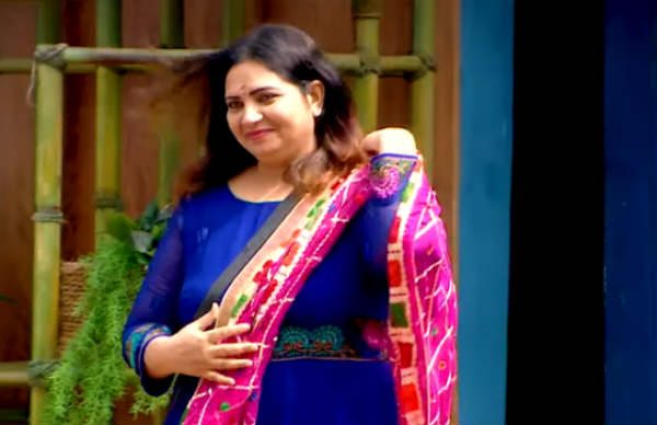 விளையாடிய பாலாஜி 