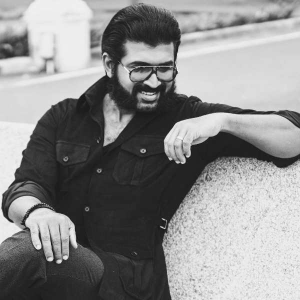 ஆக்ரோஷமான வில்லன்