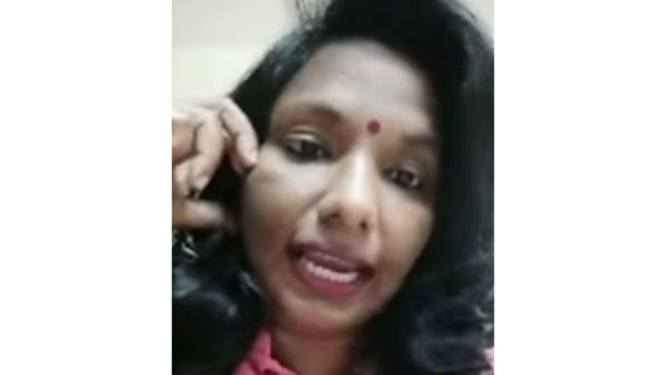 சுவர் ஏறிக் குதித்து 