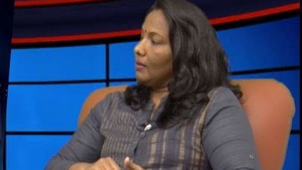 நெருக்க வீடியோ 