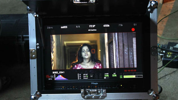 நொறுங்கி விட்டோம் 