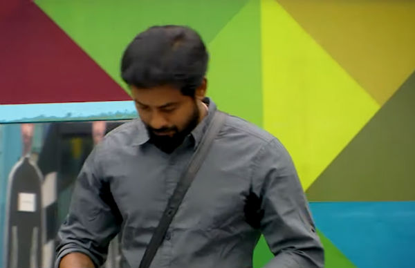 ஆரிக்கு புகழாரம் ஆரிக்கு புகழாரம்