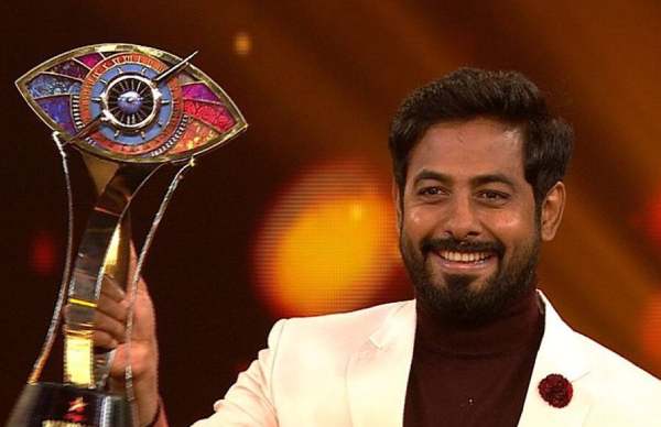 தாங்களே வென்றது போல். 