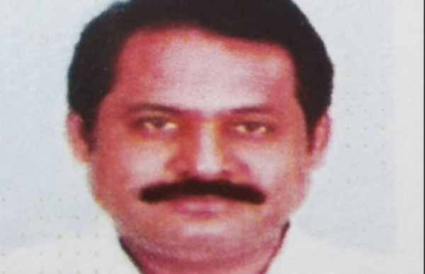 வெற்றி பெற்றார் 