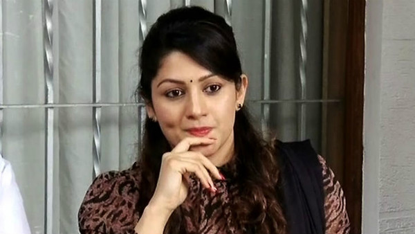 முன்னாள் முதல்வர் 