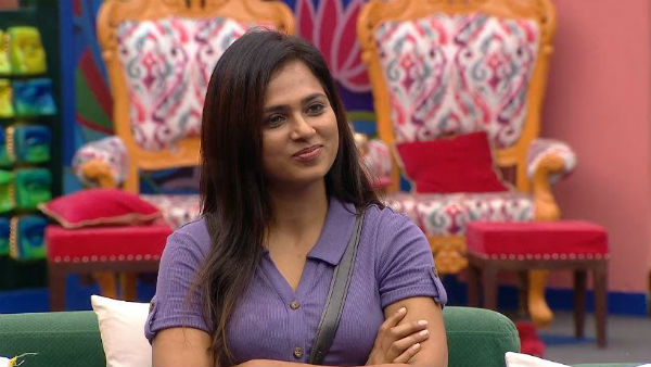 பேக்கு, அடிமுட்டாள் எங்கே?