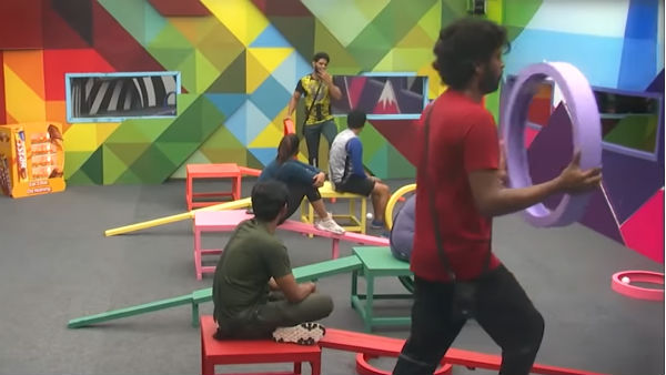 காரசார விவாதம் 