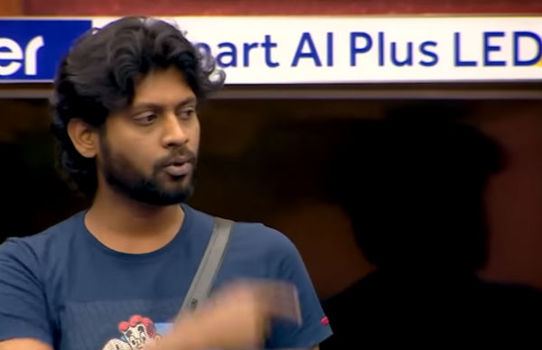 அத்தோடு பதுங்கியவர்தான் 