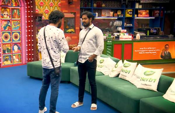 முகம் முழுக்கவுமே.. 