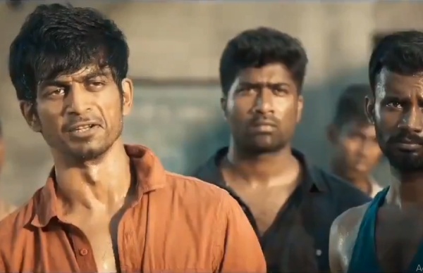 கைகோர்த்த அஜித் ரசிகர்கள்