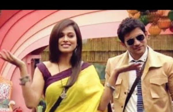 அன்பாய் கொடுக்கப்பட்ட சாக்லேட் 