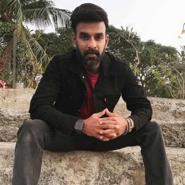 யார் இவர்