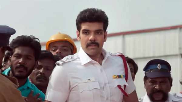 நம்பிக்கை அளிக்கிறார்