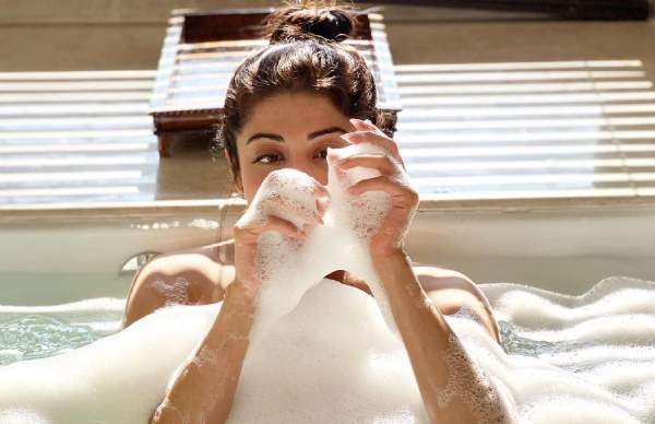 இரண்டு மிகப்பெரிய படங்களில்