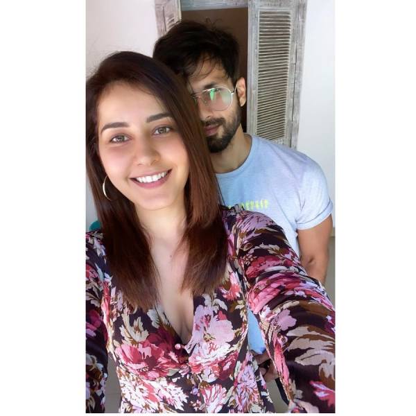 நான்கு கதாநாயகிகளில்