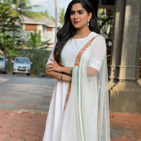 உண்மையில்லை 