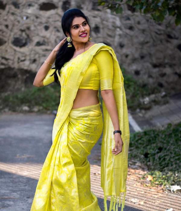 கிராமத்து அழகி 