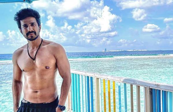 உங்கள் காதலி எங்கே? 