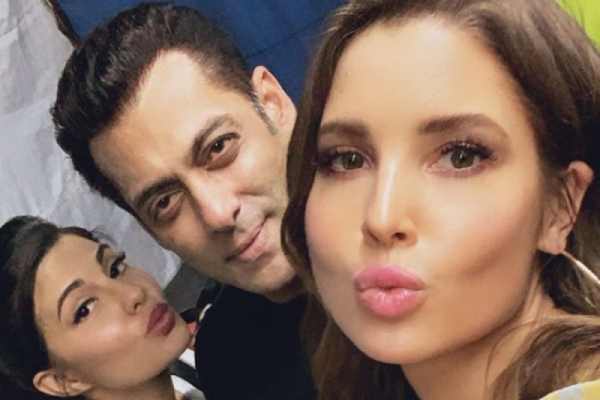 ஜாக்குலின் தோழி