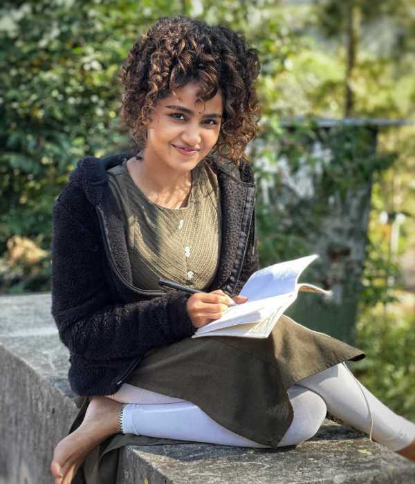 அமைதியை தேடிச் செல்கிறேன்