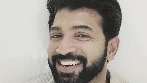 வரிசையாக படங்கள்