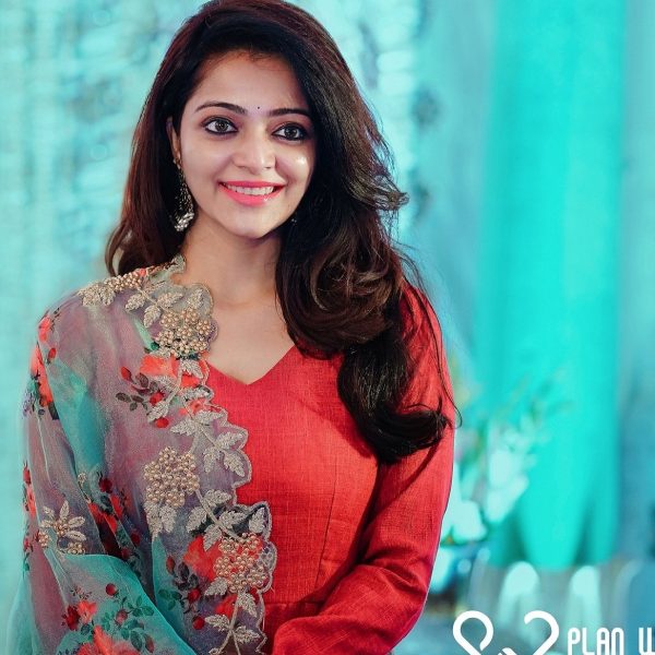 முடியின் நிறம்.. 