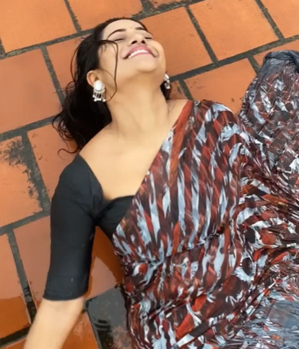 ரசிகர்கள் பட்டாளம் 