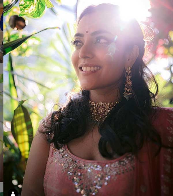 நிஷா அகர்வால் நிஷா அகர்வால்