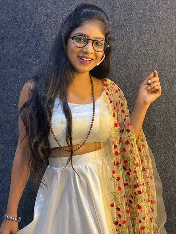 அண்ணன் தங்கச்சி போல 