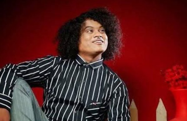 வலிமை படத்தில் புகழ் 