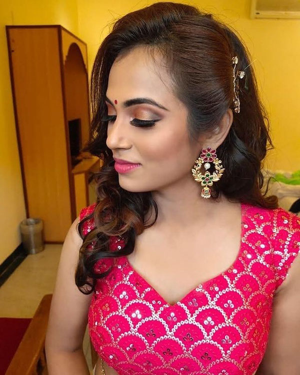 அறிவு கலந்த அழகு 