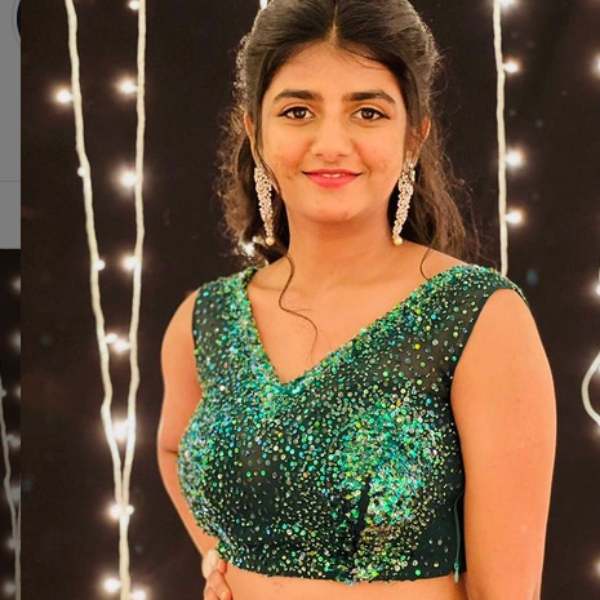 முரட்டு சிங்கிள்ஸ் நடுவராக